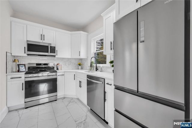 23 Maple Street, Ramsey, NJ 07446