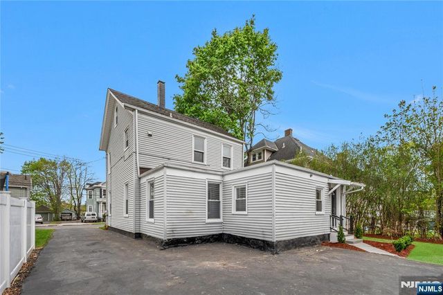 23 Maple Street, Ramsey, NJ 07446