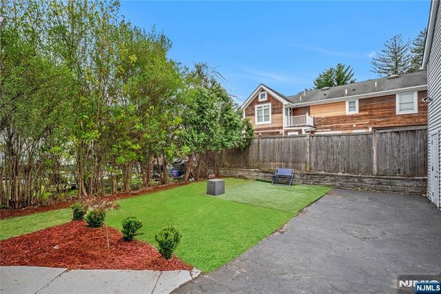 23 Maple Street, Ramsey, NJ 07446