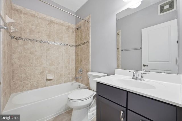 24686 FOOTED RIDGE TER, Sterling, VA 20166