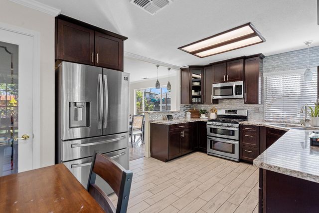 8339 Ruge Ct, Antelope, CA 95843