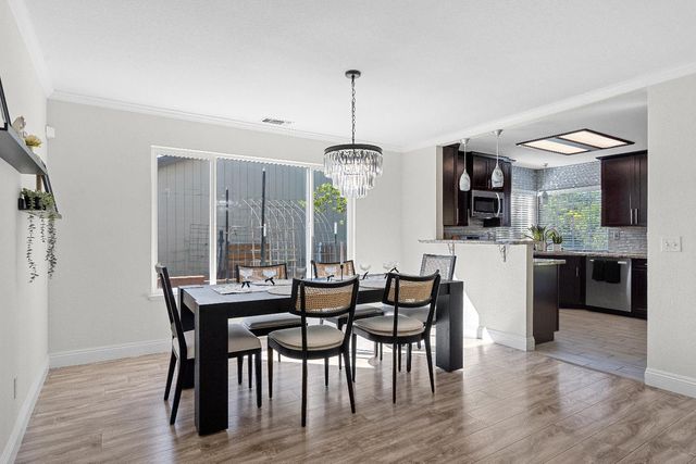 8339 Ruge Ct, Antelope, CA 95843