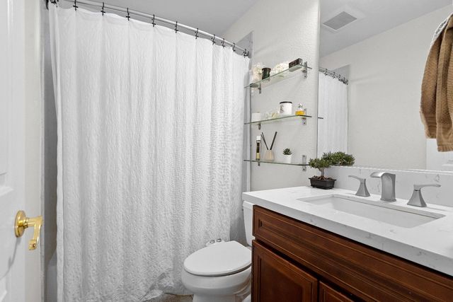 8339 Ruge Ct, Antelope, CA 95843