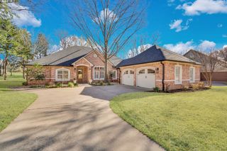 1309 Oak Creek Drive, Ennis, TX 75119