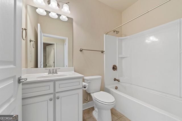 1111 Lakefront Court, Greensboro, GA 30642