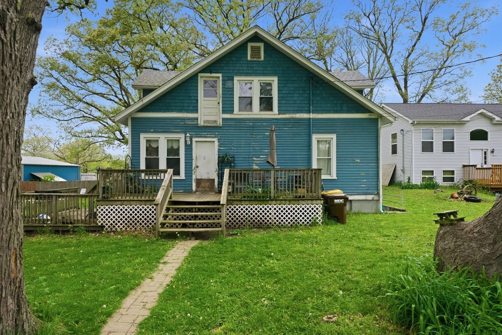 4823 S Little Drive, Mchenry, IL 60051