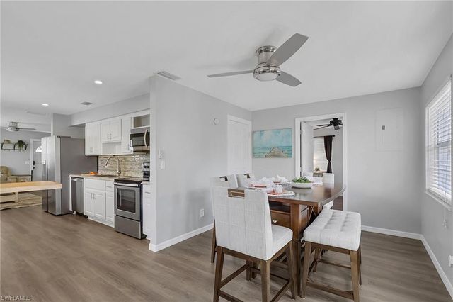 862 95th AVE N, Naples, FL 34108