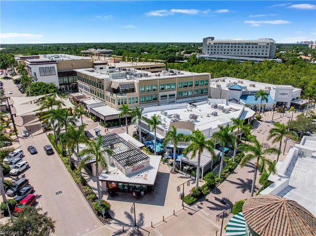 862 95th AVE N, Naples, FL 34108