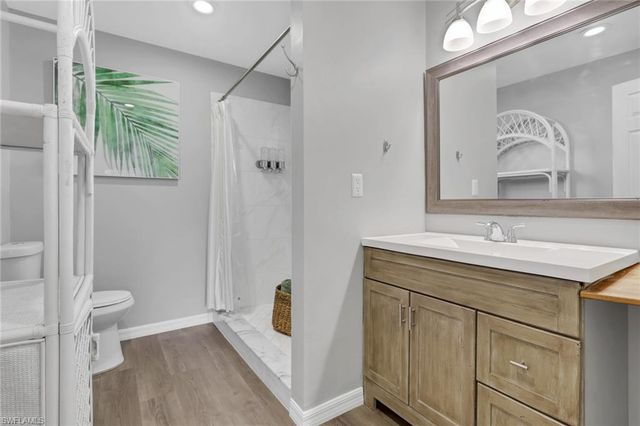 862 95th AVE N, Naples, FL 34108