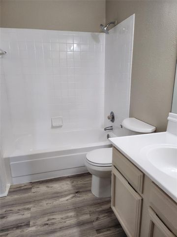 6602 Harbor Town Drive 408, Houston, TX 77036