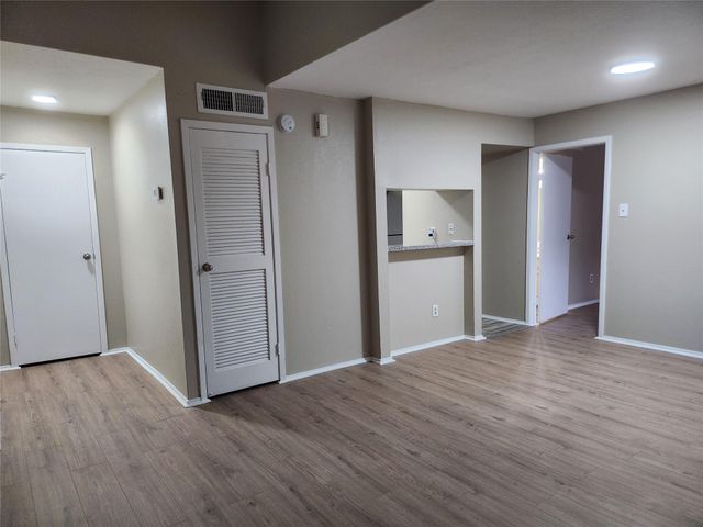 6602 Harbor Town Drive 408, Houston, TX 77036