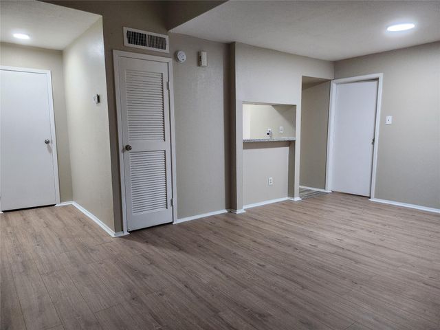 6602 Harbor Town Drive 408, Houston, TX 77036
