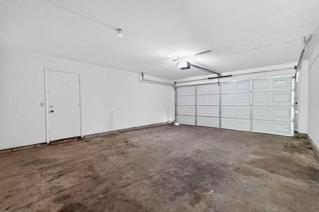 38 Kanpur Place, Westerville, OH 43081