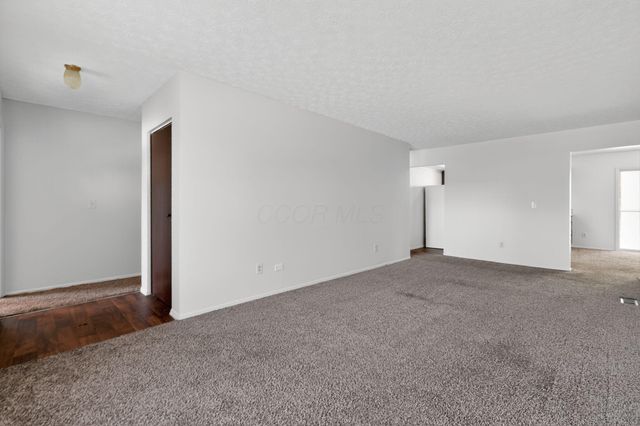 38 Kanpur Place, Westerville, OH 43081