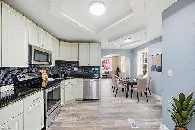 44 Henry ST, Hampton, VA 23669