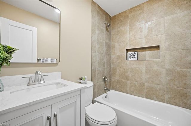 44 Henry ST, Hampton, VA 23669