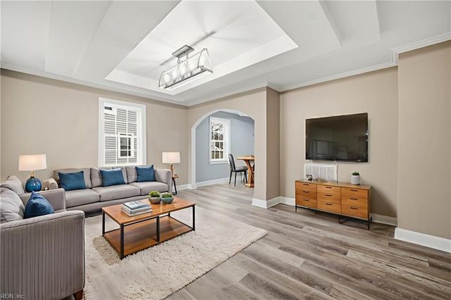 44 Henry ST, Hampton, VA 23669