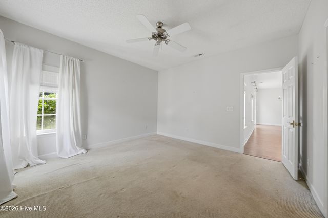 1014 Winterberry Circle, Leland, NC 28451