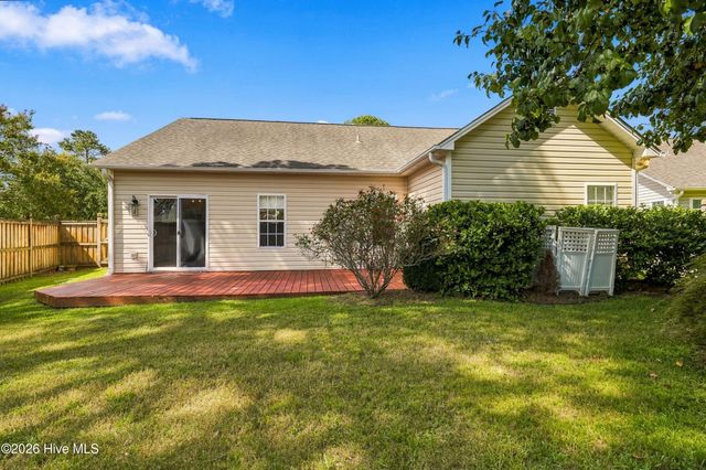 1014 Winterberry Circle, Leland, NC 28451