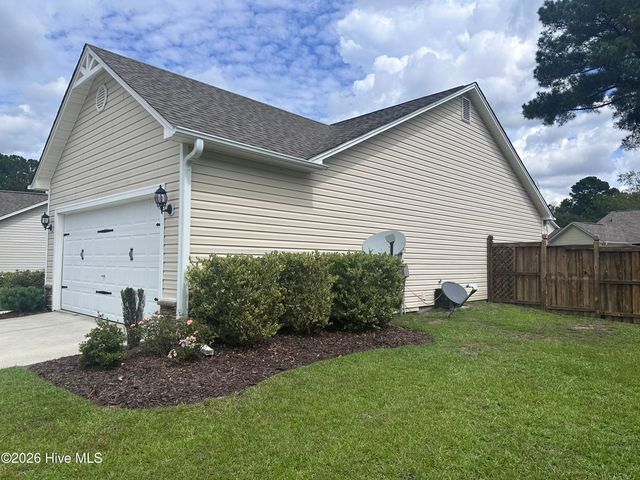 1014 Winterberry Circle, Leland, NC 28451
