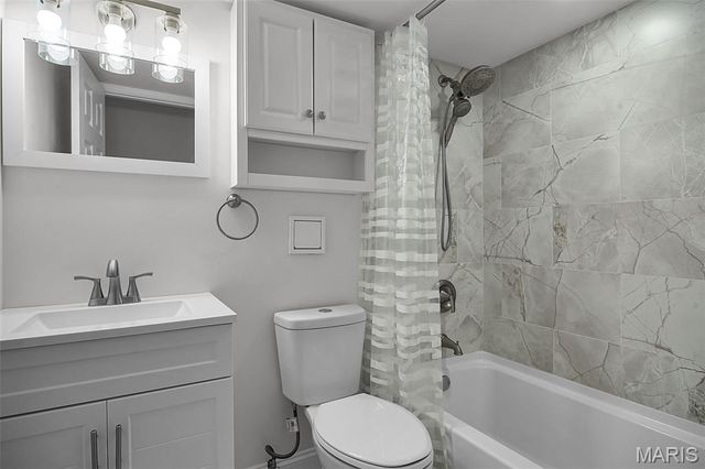 10401 Briarbend Drive 2, St Louis, MO 63146