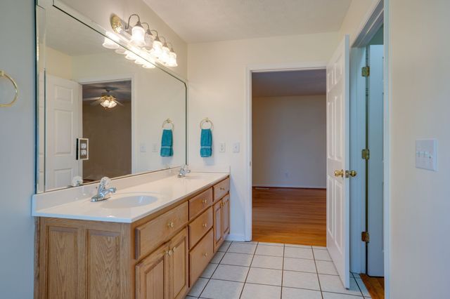 134 N Harris Rd, Portland, TN 37148