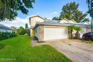 3918 MEADOWVIEW Drive N, Jacksonville, FL 32225