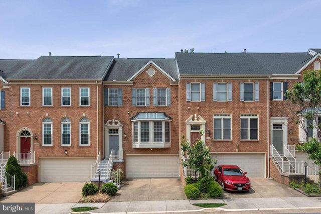 1782 DAWSON ST, Vienna, VA 22182
