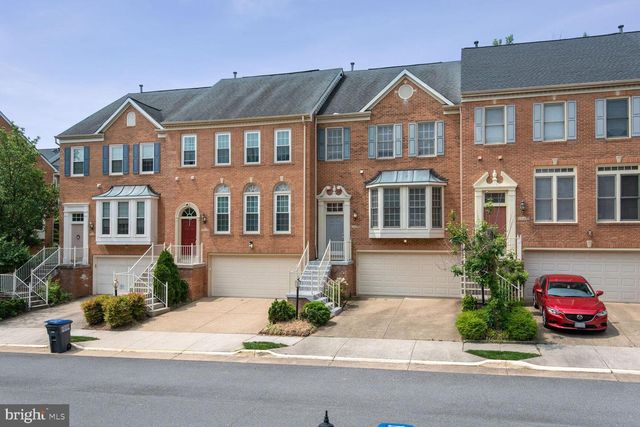 1782 DAWSON ST, Vienna, VA 22182