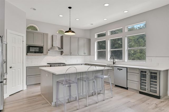 3427 Eckert Drive, Galveston, TX 77554