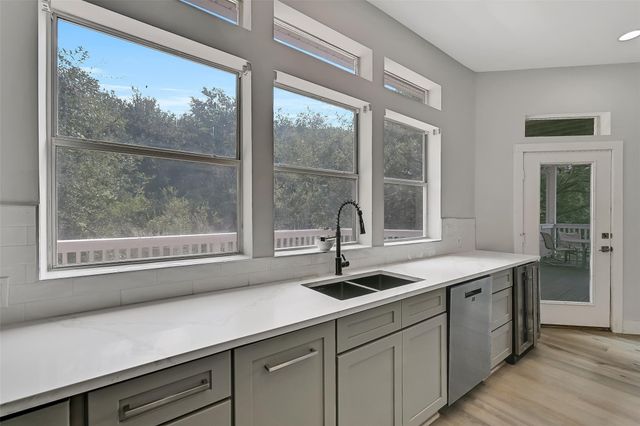 3427 Eckert Drive, Galveston, TX 77554