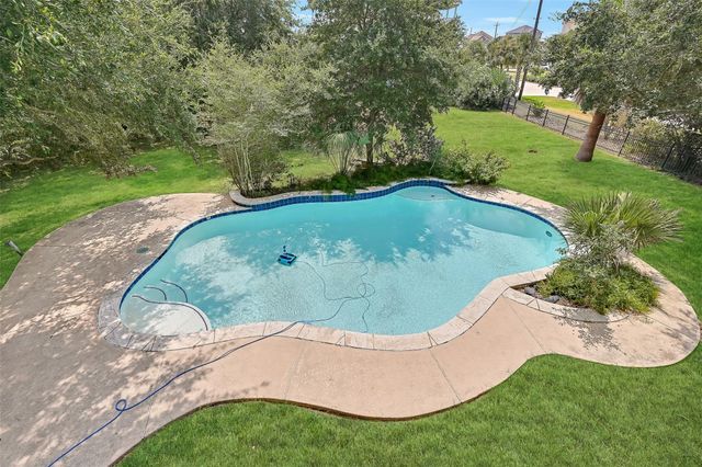 3427 Eckert Drive, Galveston, TX 77554