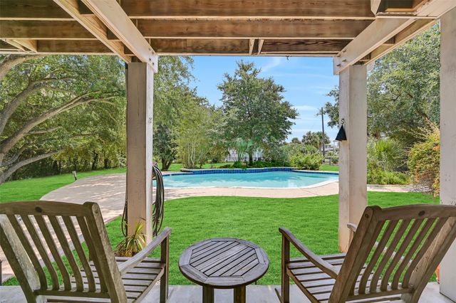 3427 Eckert Drive, Galveston, TX 77554