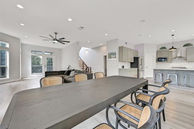 3427 Eckert Drive, Galveston, TX 77554
