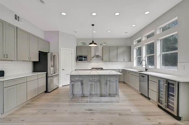 3427 Eckert Drive, Galveston, TX 77554