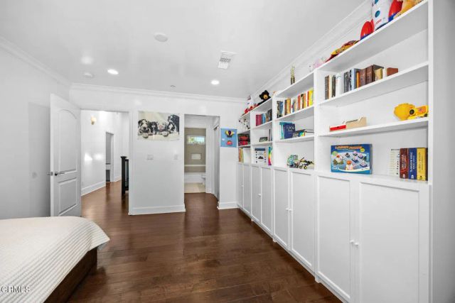 4361 Bel Air Drive, La Canada Flintridge, CA 91011