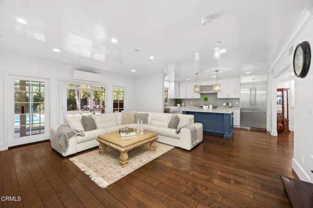 4361 Bel Air Drive, La Canada Flintridge, CA 91011