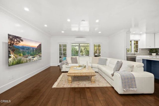 4361 Bel Air Drive, La Canada Flintridge, CA 91011