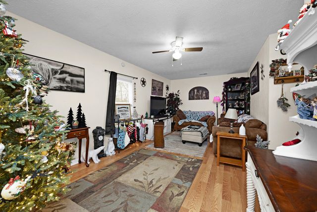 417 W Broadway Street, Harrodsburg, KY 40330