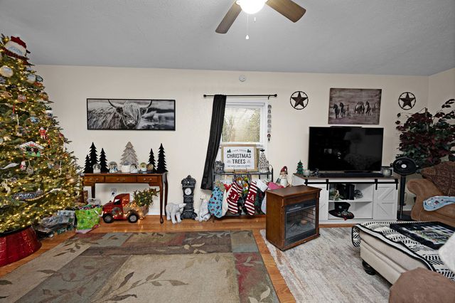 417 W Broadway Street, Harrodsburg, KY 40330