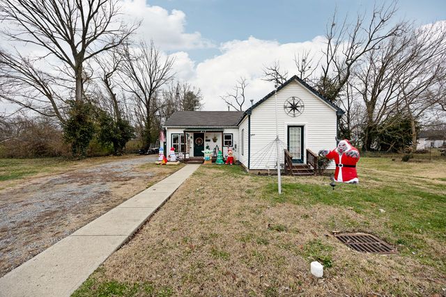 417 W Broadway Street, Harrodsburg, KY 40330