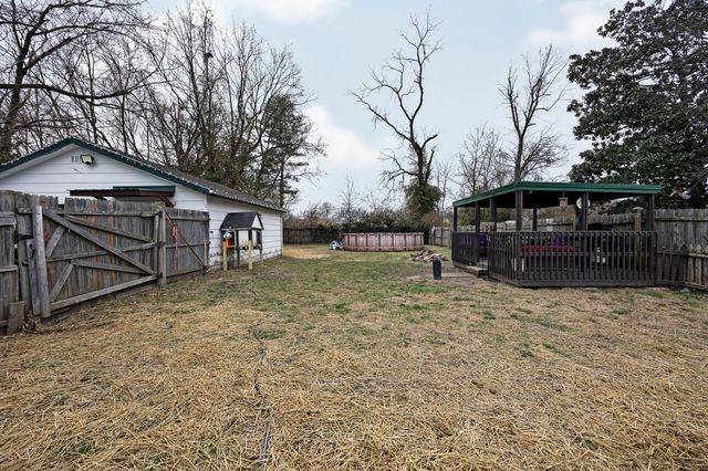 417 W Broadway Street, Harrodsburg, KY 40330