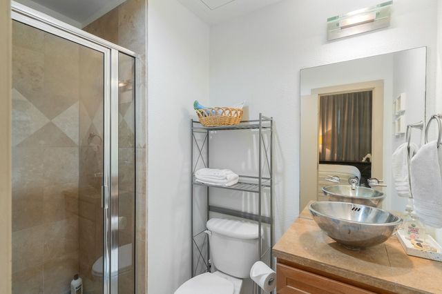 734 Cannen John Lane, Dallas, TX 75204