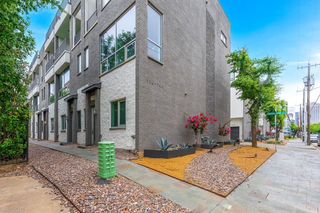 734 Cannen John Lane, Dallas, TX 75204