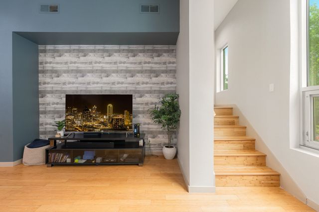 734 Cannen John Lane, Dallas, TX 75204