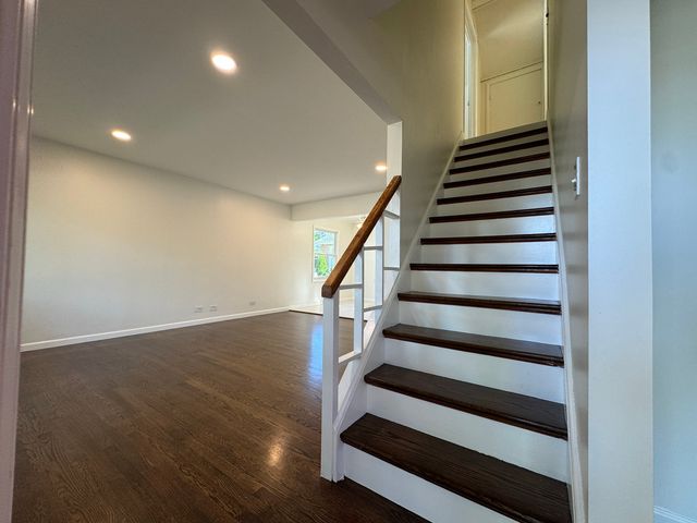 709 W Glencoe Road, Palatine, IL 60067