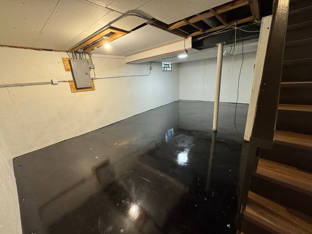 709 W Glencoe Road, Palatine, IL 60067