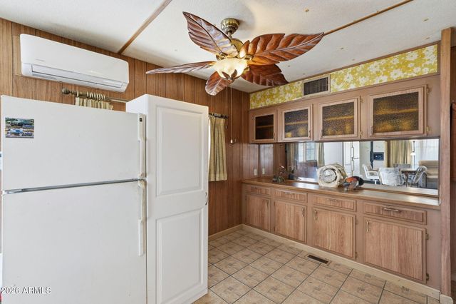 150 S WINDSOR -- R128, Mesa, AZ 85204