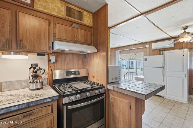 150 S WINDSOR -- R128, Mesa, AZ 85204