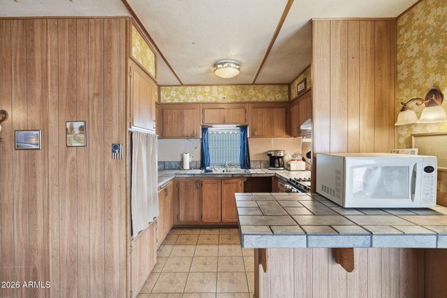 150 S WINDSOR -- R128, Mesa, AZ 85204